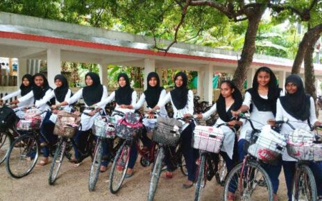 lakshadweep students லட்சத்தீவு மாணவிகள் சீருடை